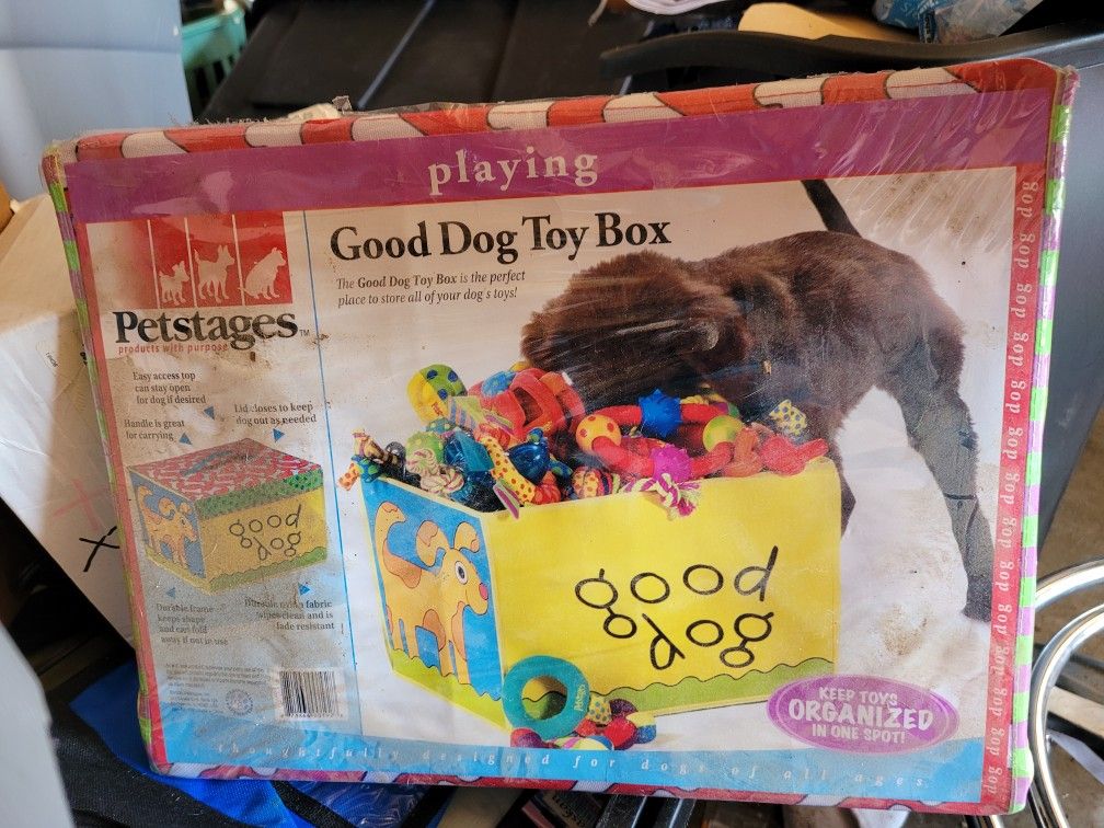 Dog Puppy Toy Box