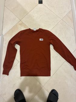 THE NORTH FACE Heritage Patch Mens Crewneck Sweatshirt-Brown/Rust