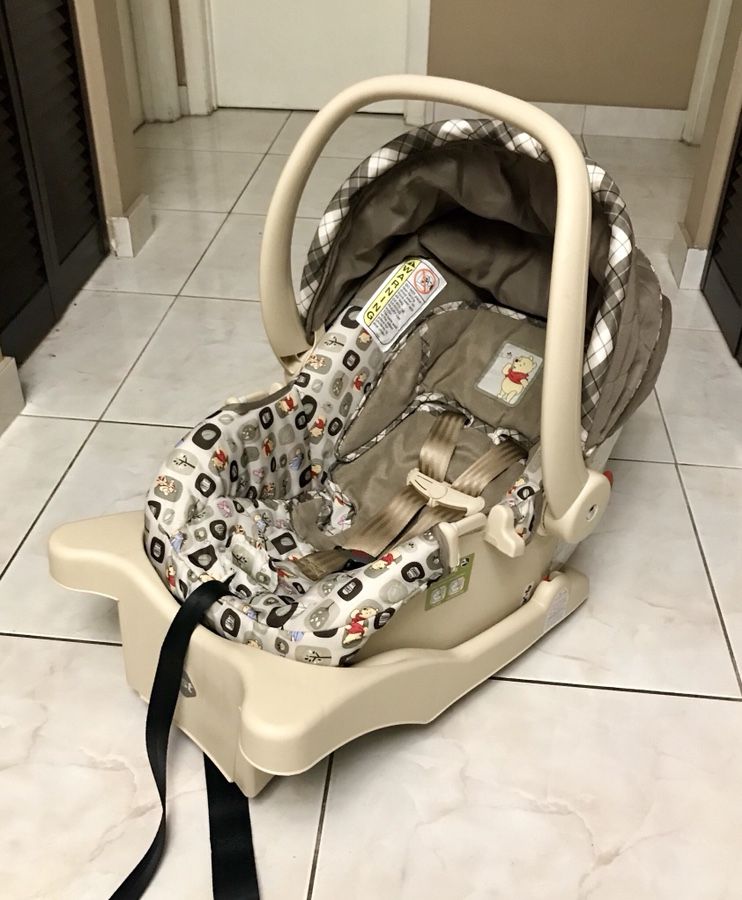 Winnie the pooh infant car seat top