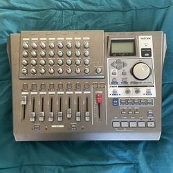 TASCAM STUDIO MIXER