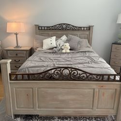 Queen Size Full  Bedroom Set 