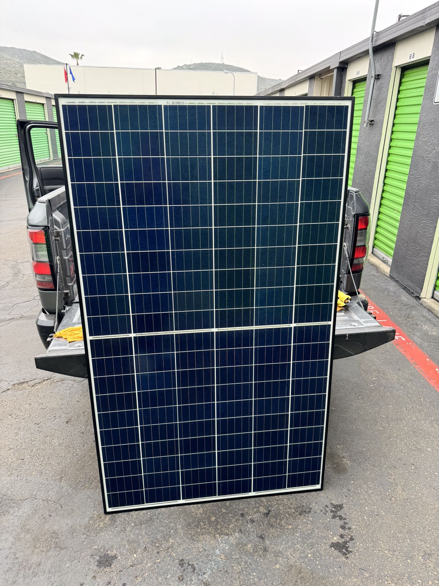(3) RISEN290 WATTS SOLAR PANELS