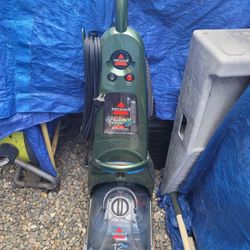 Bissell Pro Heat 2 Carpet Cleaner.  Brand New  $250 Pickup In Oakdale 