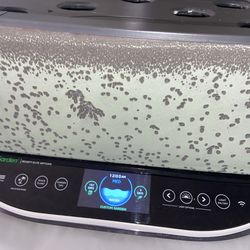 AeroGarden Bounty Elite Artisan