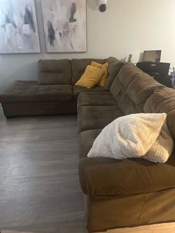 Brown Fabric Sectional Sofa with Chaise