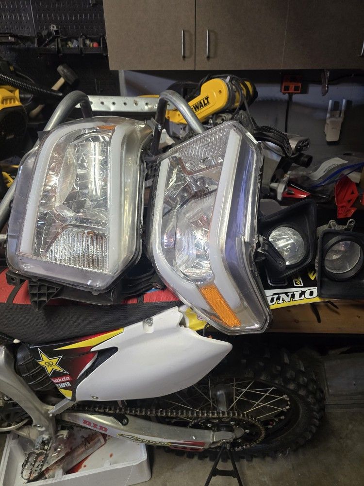  2016 Tundra Sr5 2016 Headlights And Fog Lights