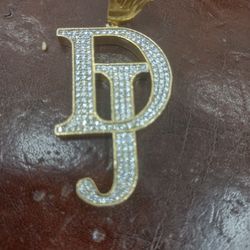 Gold Pendant 
