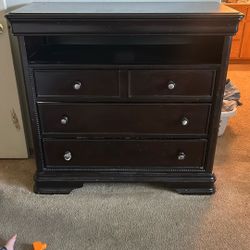 Dresser Set