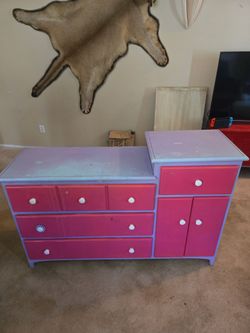 Free nursery dresser
