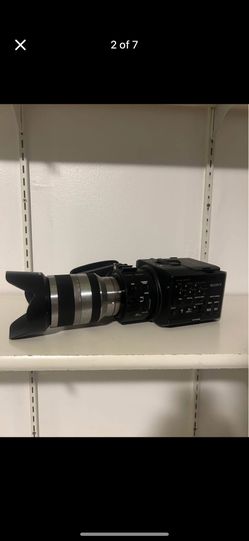 SONY AVCHD NXCAM (f3.5 18-200 mm lens)