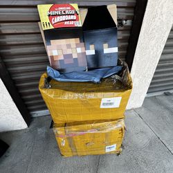 Minecraft costume “STEVE” & “ENDEMEN” Heads BULK SALE  - Birthday Party - Events - Swamp Meet - Kids - Children 