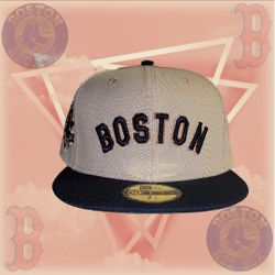 New Era Fitted 7 1/4, Side Patch ( NEW)