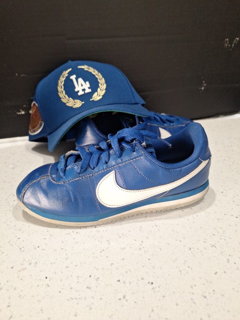 DODGER BLUE NIKE CORTEZ  SIZE 5Y