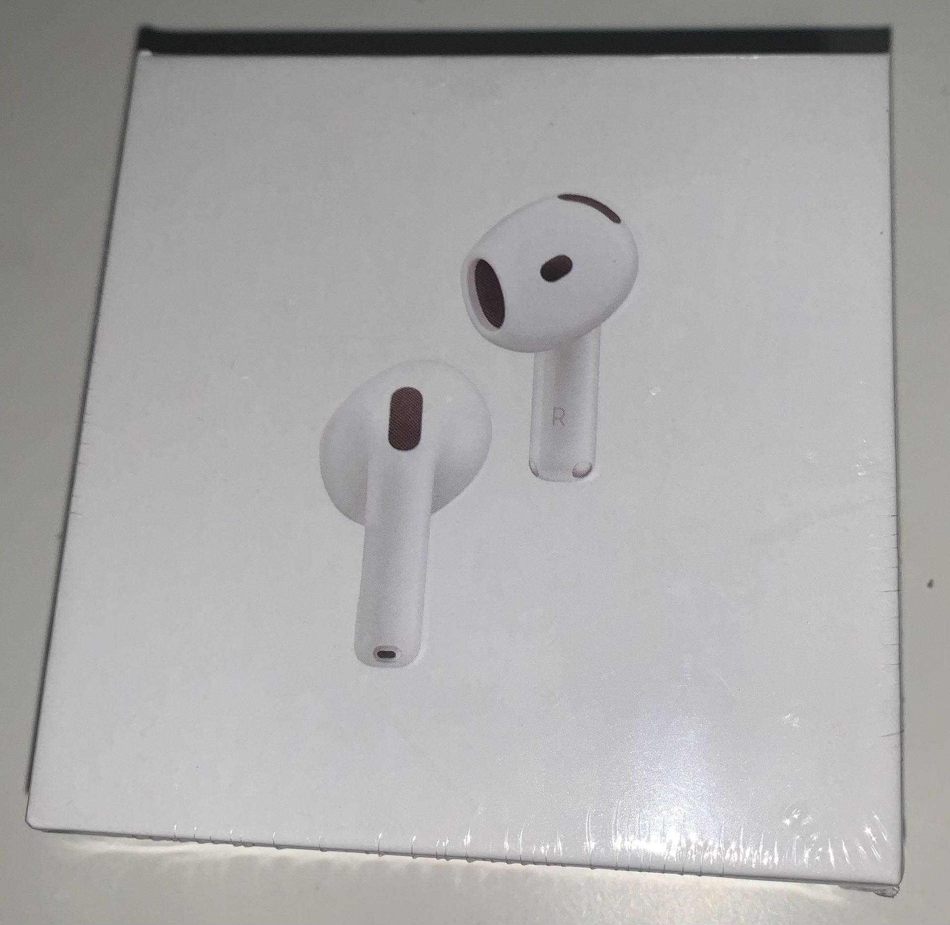 AirPods 4