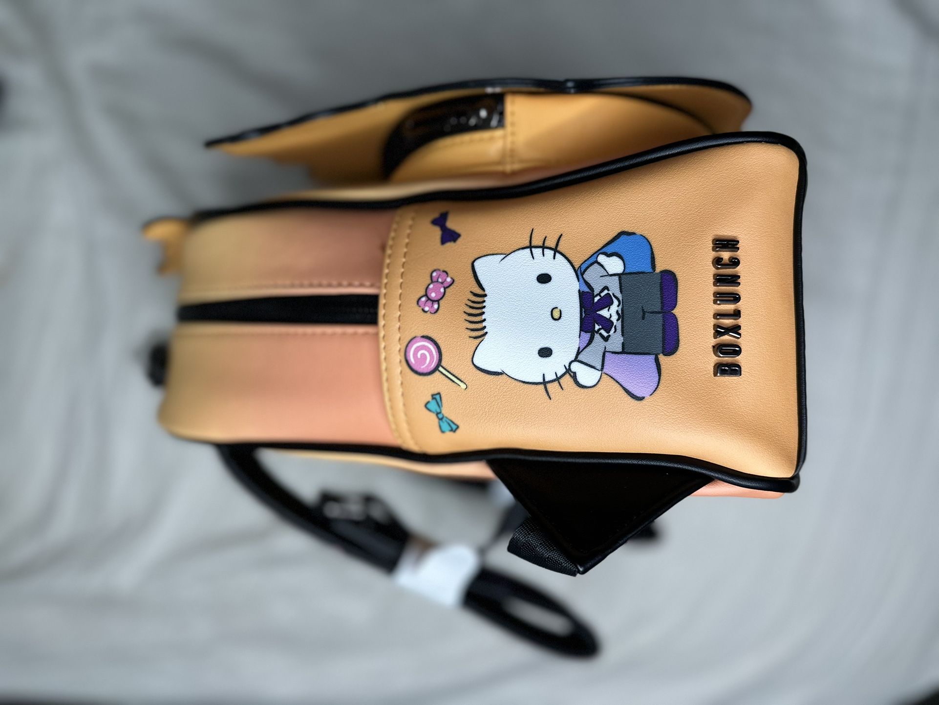 Hello Kitty Sanrio BoxLunch Exclusive Backpack - www.disolcolor.com Hello Kitty Sanrio BoxLunch Exclusive Backpack - www.disolcolor.com