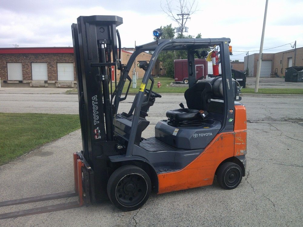 Quad 4 Stage Toyota 5K LB Capacity Forklift