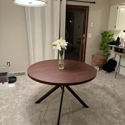 Dinning Table 
