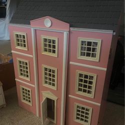 Amazing Vintage Large Doll House Dolls & Accessories. 