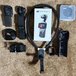 DJI Osmo Pocket 3 With Lenses, ND Filters MINT condition, used once many extras!