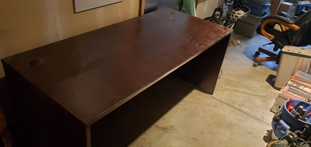 Mocha Cherry Executive Desk 66"