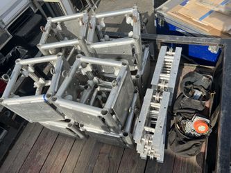 12” Truss Climbing Blocks, Tops And Outriggers