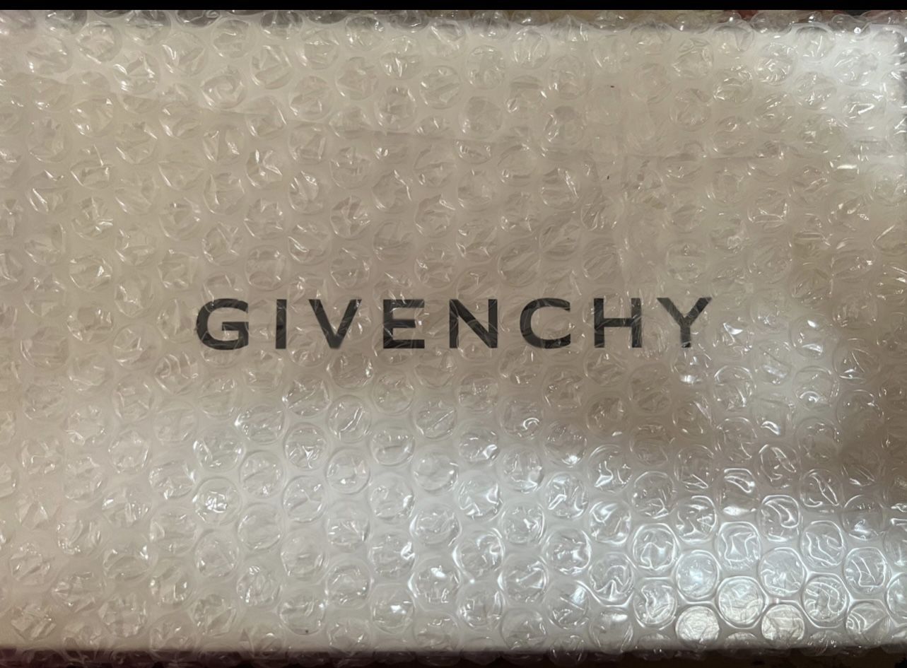 Authentic Givenchy Pandora Wallet with Chain