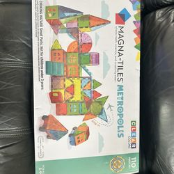 Magna-Tiles Metropolis 110 Pieces