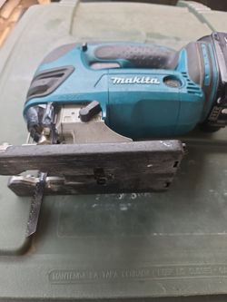 Makita Cordless Jigsaw with Battery