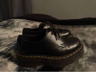 Dr martens. 1461 smooth leather platform shoes