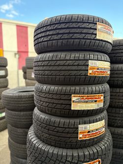 215/55-17 Arroyo Vendo Tires con 50.000 millas de garantía