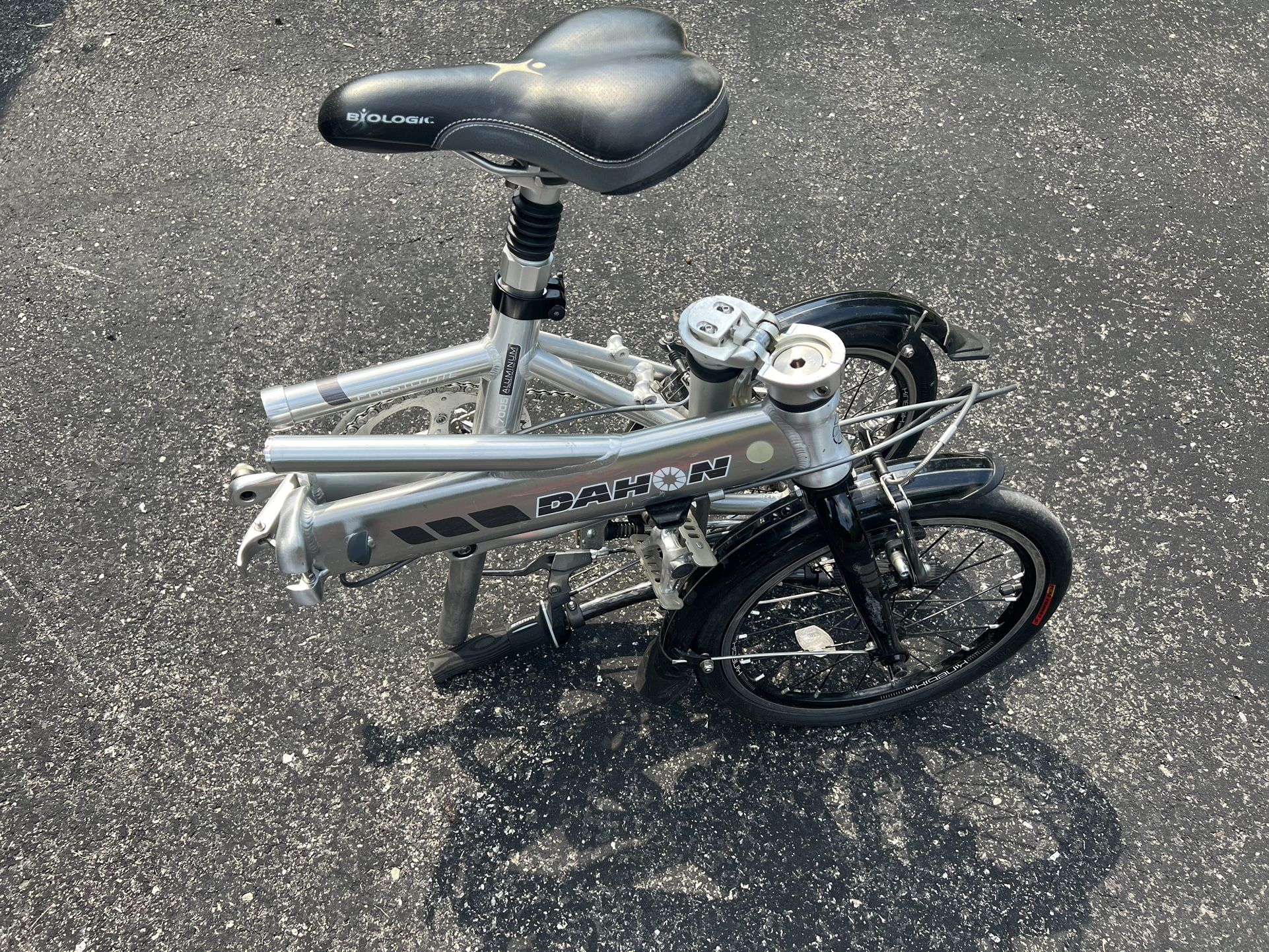Dahon Prestolite 16 Inch Folding bike for Sale in Bolingbrook, IL