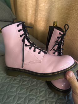 Dr. Martens boots size 6
