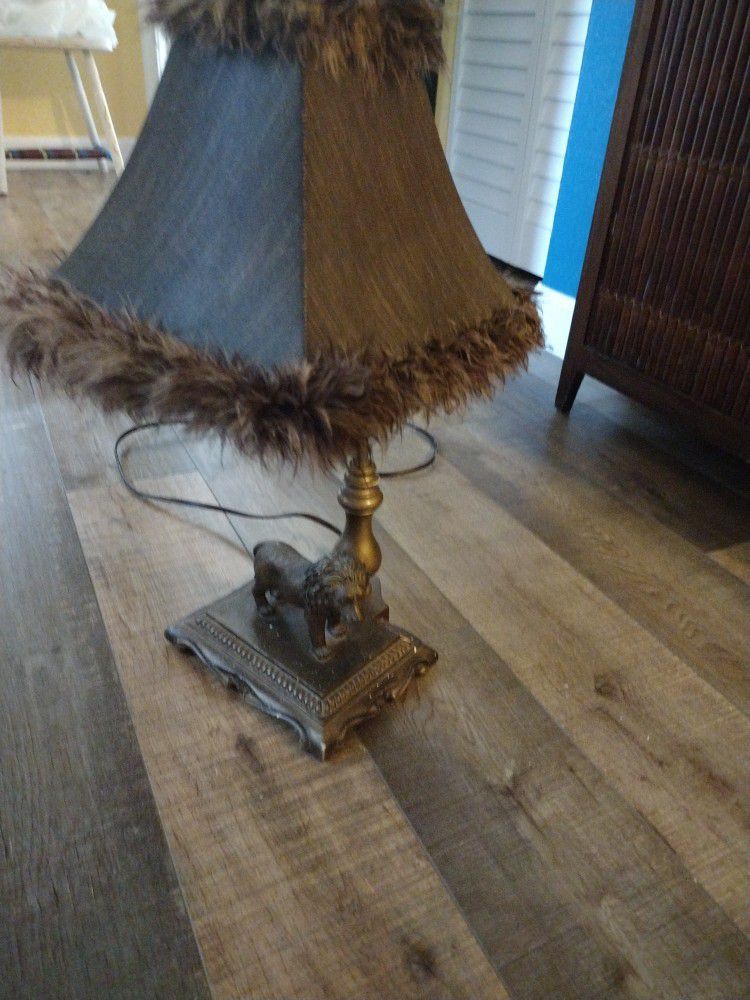 Antique Lion Lamp