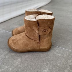Ugg Baby 