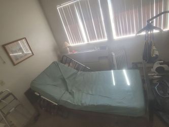 Electric hospital bed