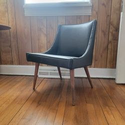 Mid Century Modern Side Chair 