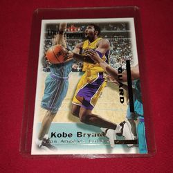 Perfect Rare Old Kobe Bryant Gold Basketball Card  2000 Fleer Triple Crown #74