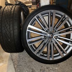 4 tires with rims Set