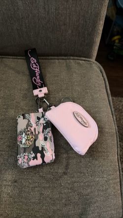 Wristlet