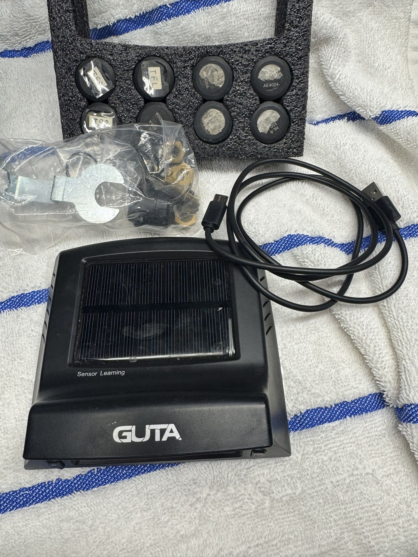 RV / Travel Trailer - Tire Pressure Monitoring System