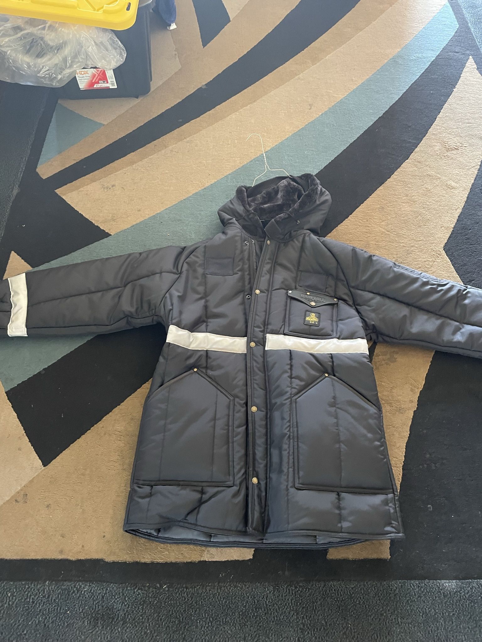 New men’s Refrigiwear parka jacket with hood
