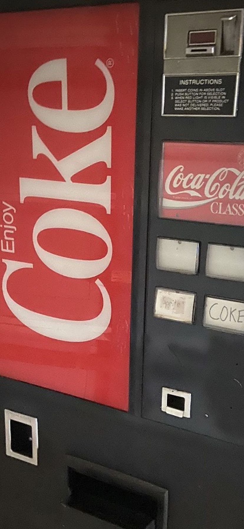 Vintage Coke Machine 1982