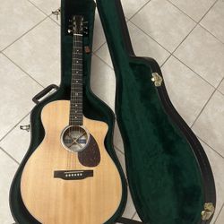 Martin SC-13E Acoustic Guitar And Hard Shell Case. 