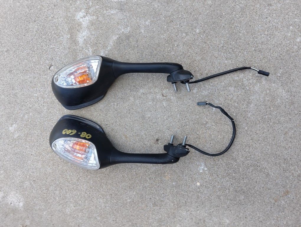 GSX-R Mirror And Seat