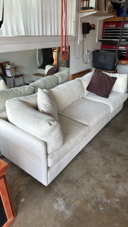 Beautifully kept modern couch