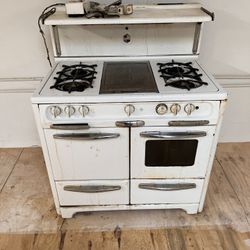 1950s Wedgewood Gas Stove