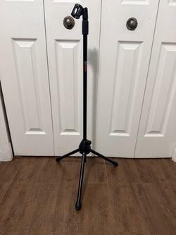 Nady center stage adjustable microphone stand