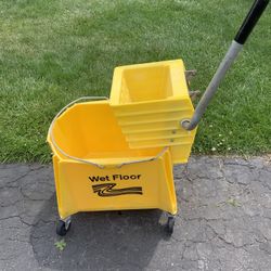 Commercial Mop Bucket 