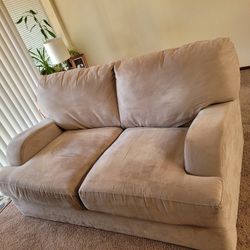 Love Seat 