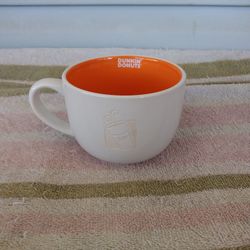 16oz Dunkin Donuts cup